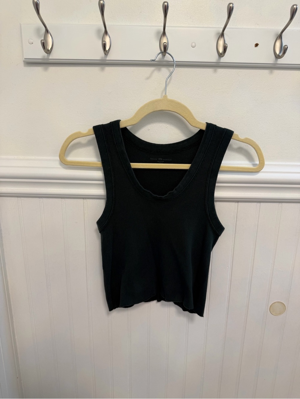 Brandy Melville Green Ribbed Cropped Tank Top